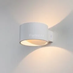 Настенный светильник Elektrostandard MRL LED 1045 белый