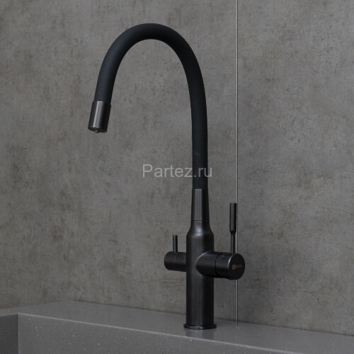 Смеситель Lemark Expert LM5083BL-Black для кухни c гибким изливом, с подключением к фильтру с питьев
