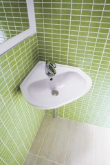 Мини-раковина угловая JIKA DEEP 450 мм., белая (8.1661.2.000.104.1)