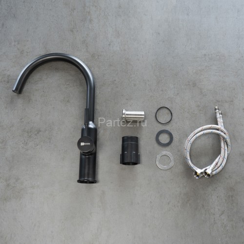 Смеситель Lemark Expert LM5079BL для кухни с поворотным изливом