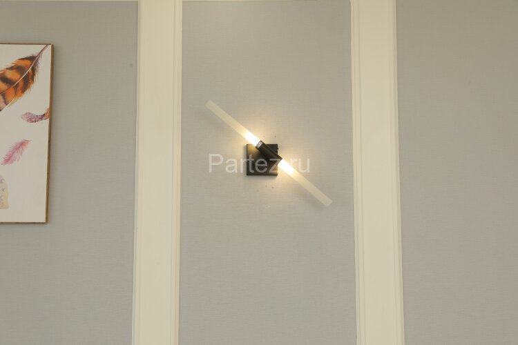 Настенный светильник ST Luce SL947.401.02