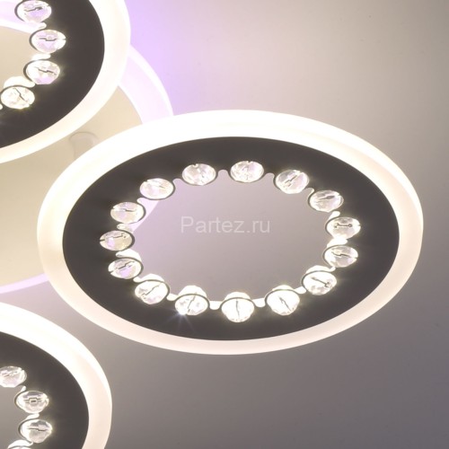 Потолочная люстра DeMarkt 424013505