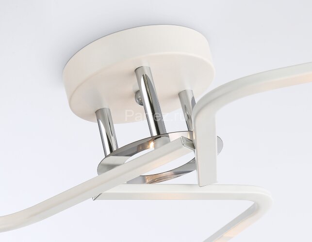 Потолочная люстра Ambrella TR303217