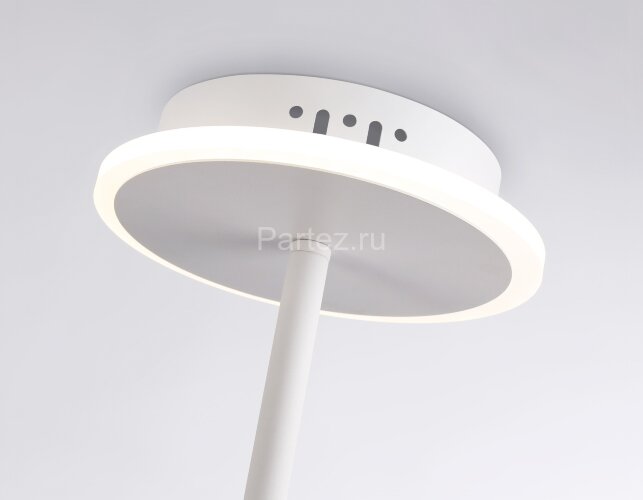 Потолочная люстра Ambrella FL66221